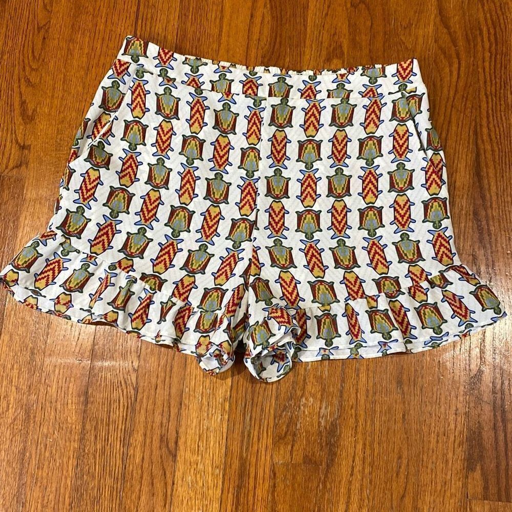 BCBG MAXAZRIA Turtle/Fish Print Ruffle Pull On Shorts - Size M